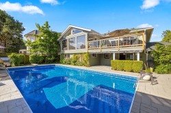 9211 Chapmond Crescent  Richmond, BC V7E 1M6