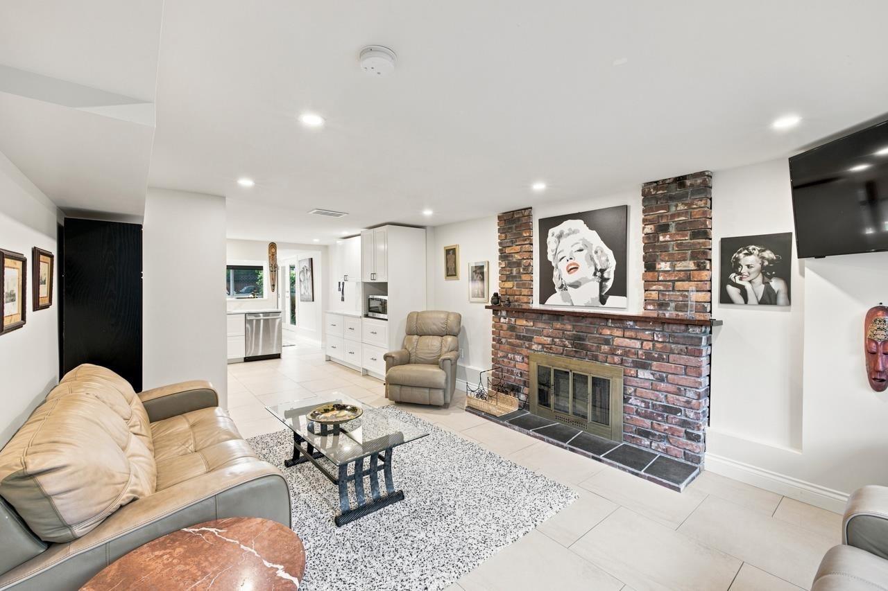 9211 Chapmond Crescent, Richmond, BC