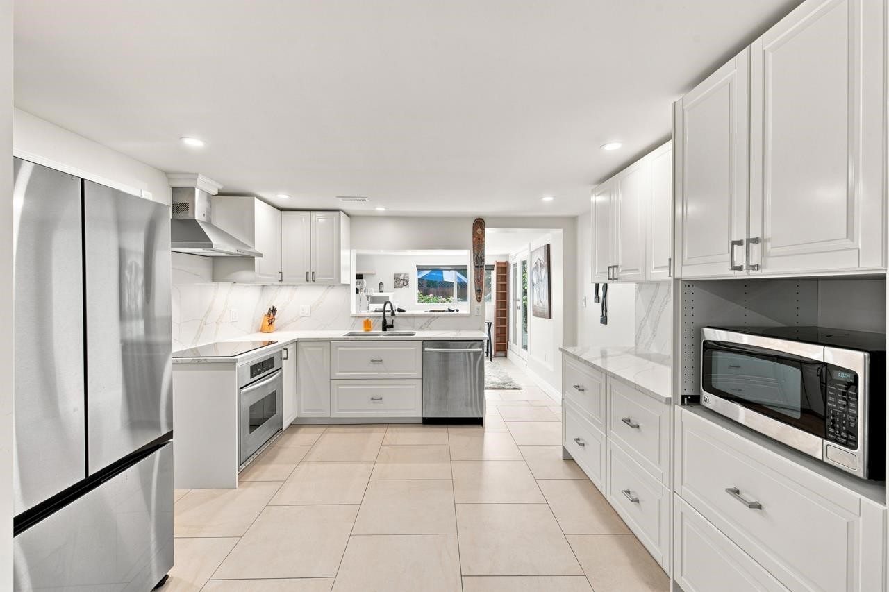 9211 Chapmond Crescent, Richmond, BC