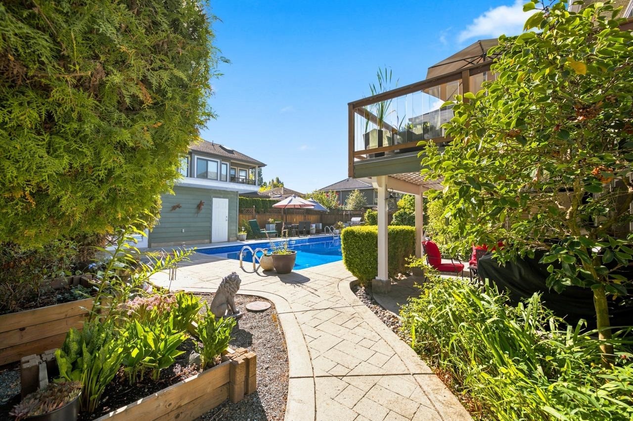 9211 Chapmond Crescent, Richmond, BC