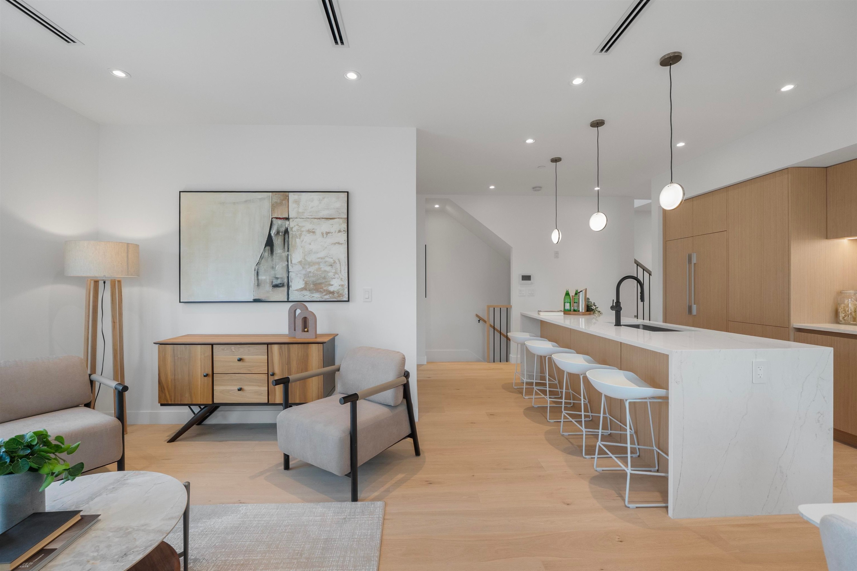 1012 52Nd Avenue W, Vancouver, BC