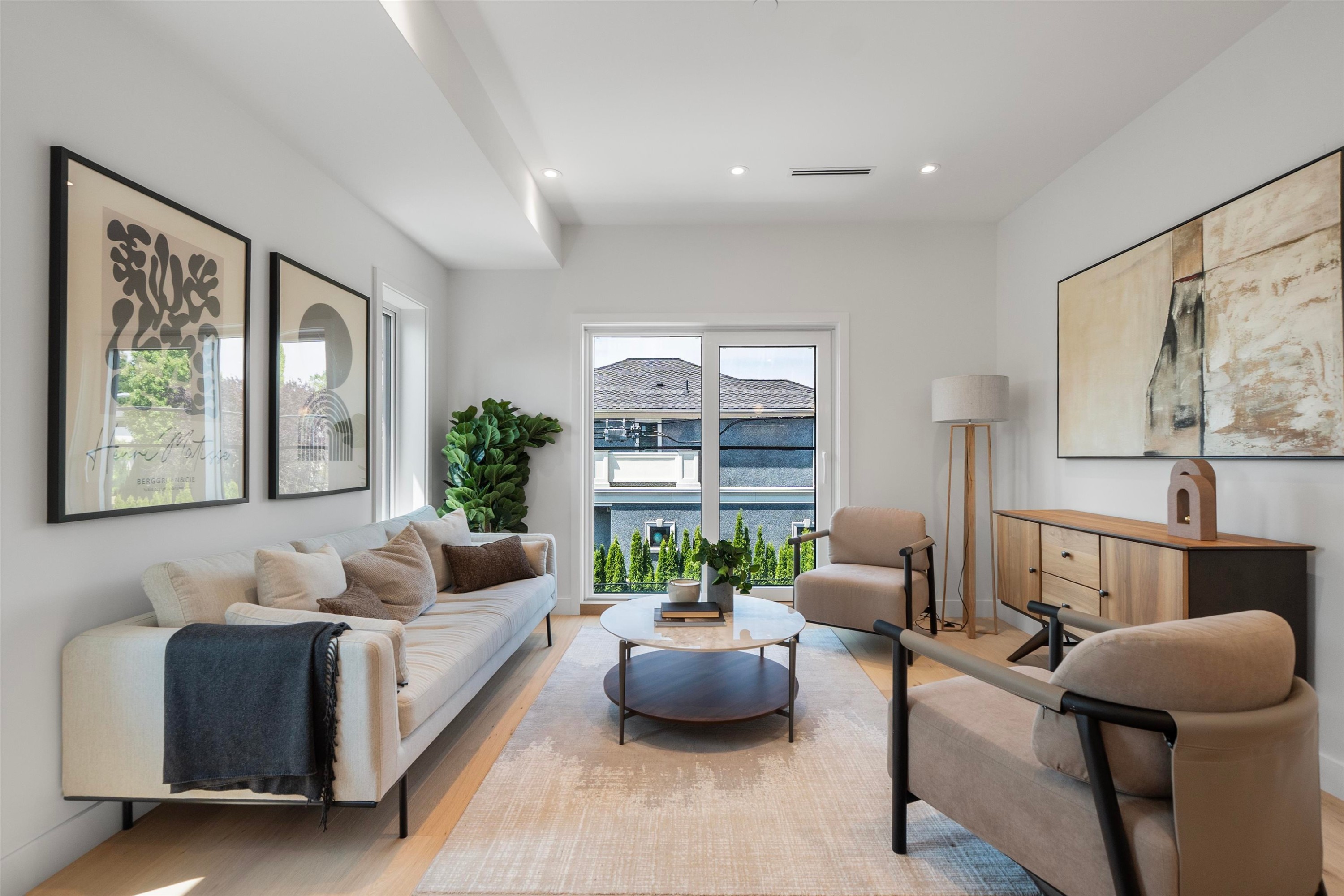 1012 52Nd Avenue W, Vancouver, BC