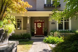 4256 14th Avenue W Vancouver, BC V6R 2X8