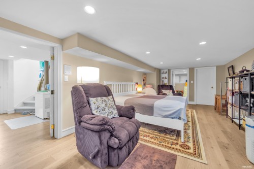5819 Wallace Street, Vancouver, BC 