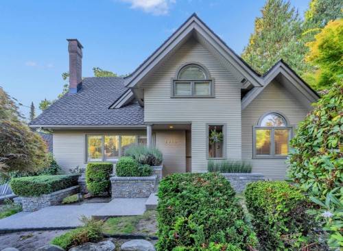 5819 Wallace Street, Vancouver, BC 