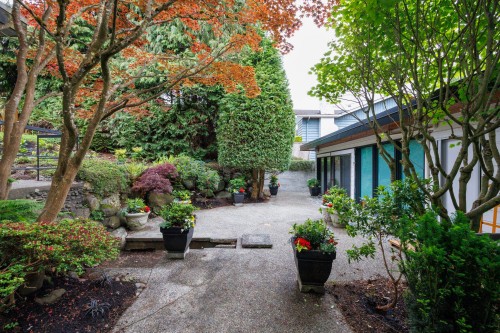 2220 32Nd Avenue W, Vancouver, BC 