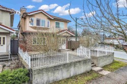 2808 Horley Street  Vancouver, BC V5R 4R9