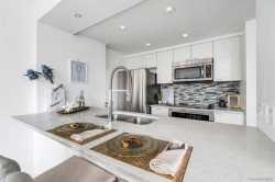 9xx-1200 Alberni Street Vancouver, BC V6E 1A6