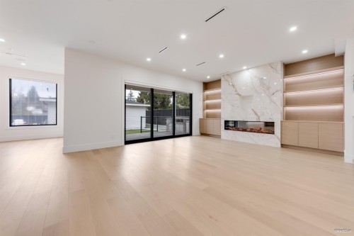 823 Cornell Avenue, Coquitlam, BC 