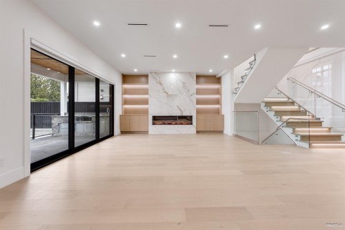 823 Cornell Avenue, Coquitlam, BC 