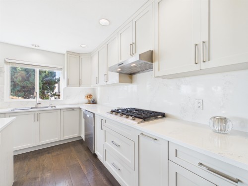 1536 Salal Crescent, Coquitlam, BC 