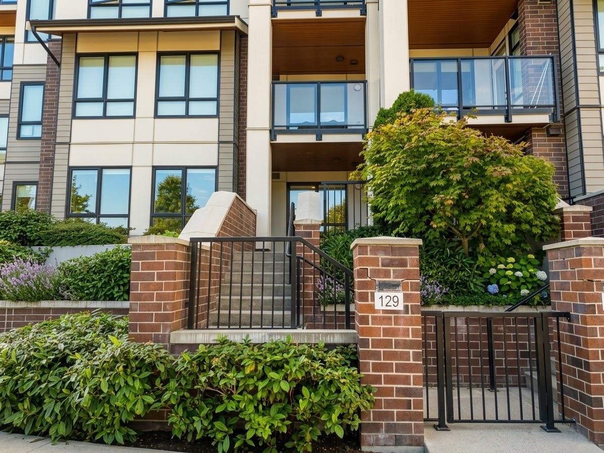 129-4033 May Drive, Richmond, BC