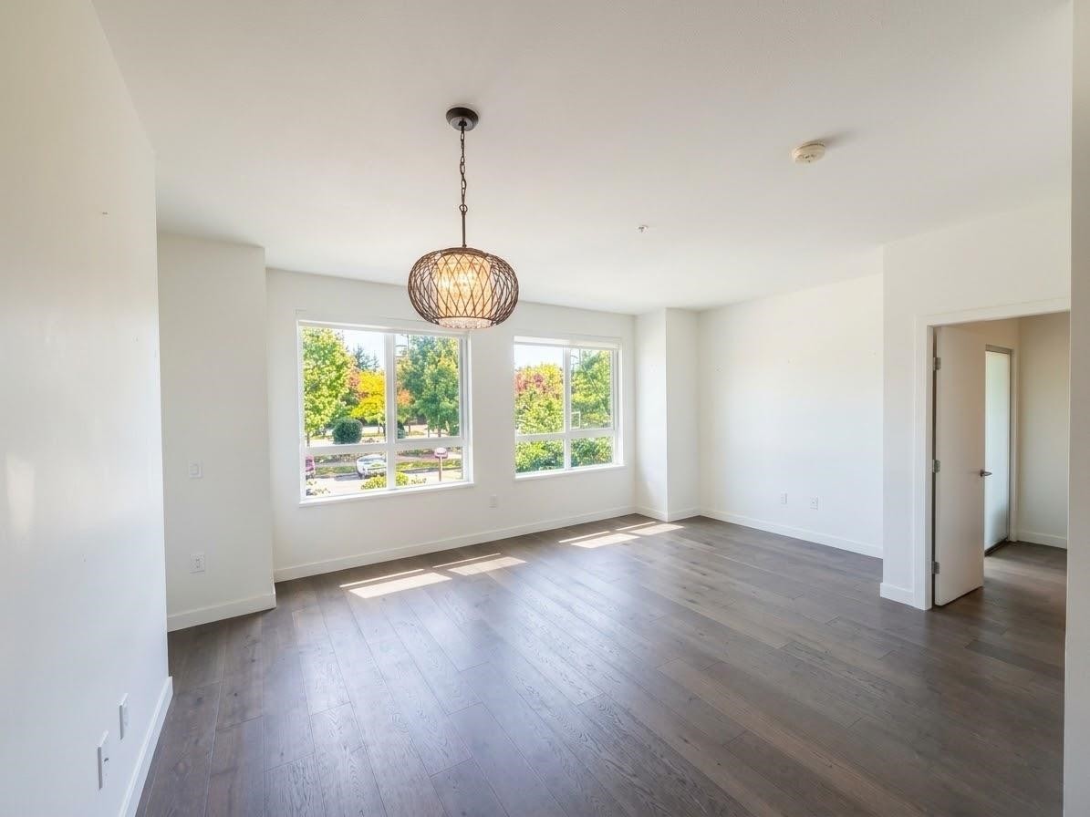 129-4033 May Drive, Richmond, BC