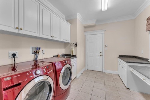 1583 Parkway Boulevard, Coquitlam, BC 