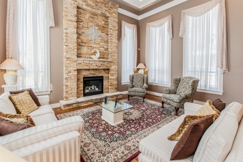 1583 Parkway Boulevard, Coquitlam, BC 