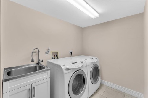 1583 Parkway Boulevard, Coquitlam, BC 