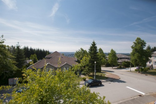 1583 Parkway Boulevard, Coquitlam, BC 