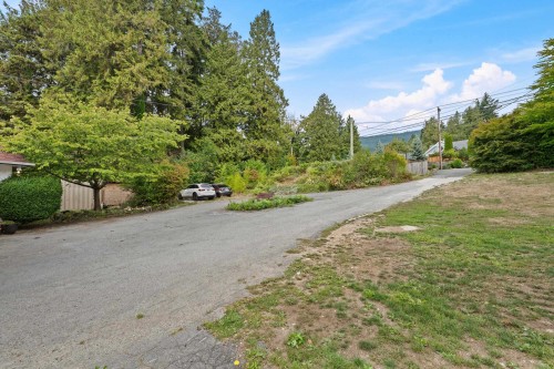2820 Marine Drive, West Vancouver, BC 