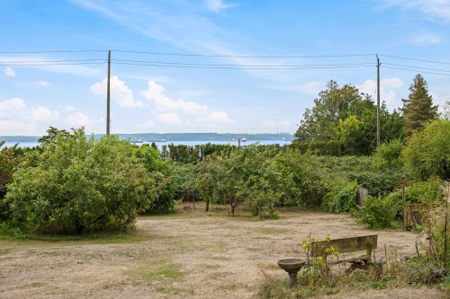2820 Marine Drive, West Vancouver, BC 