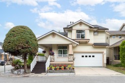 19777 Brighton Place Pitt Meadows, BC V3Y 2S5