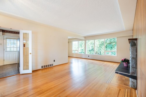1721 Bowman Avenue, Coquitlam, BC 
