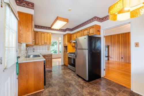 1721 Bowman Avenue, Coquitlam, BC 