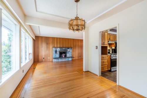 1721 Bowman Avenue, Coquitlam, BC 