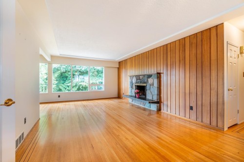 1721 Bowman Avenue, Coquitlam, BC 