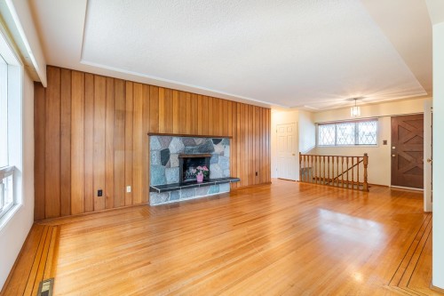 1721 Bowman Avenue, Coquitlam, BC 