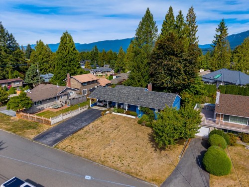 1721 Bowman Avenue, Coquitlam, BC 