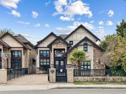 5260 Francis Road  Richmond, BC V7C 1K3