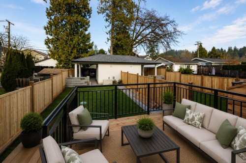 254 18Th Street E, North Vancouver, BC 