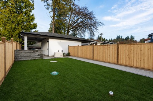 254 18Th Street E, North Vancouver, BC 