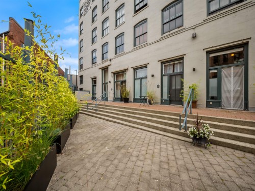 47 Cordova Street E, Vancouver, BC 