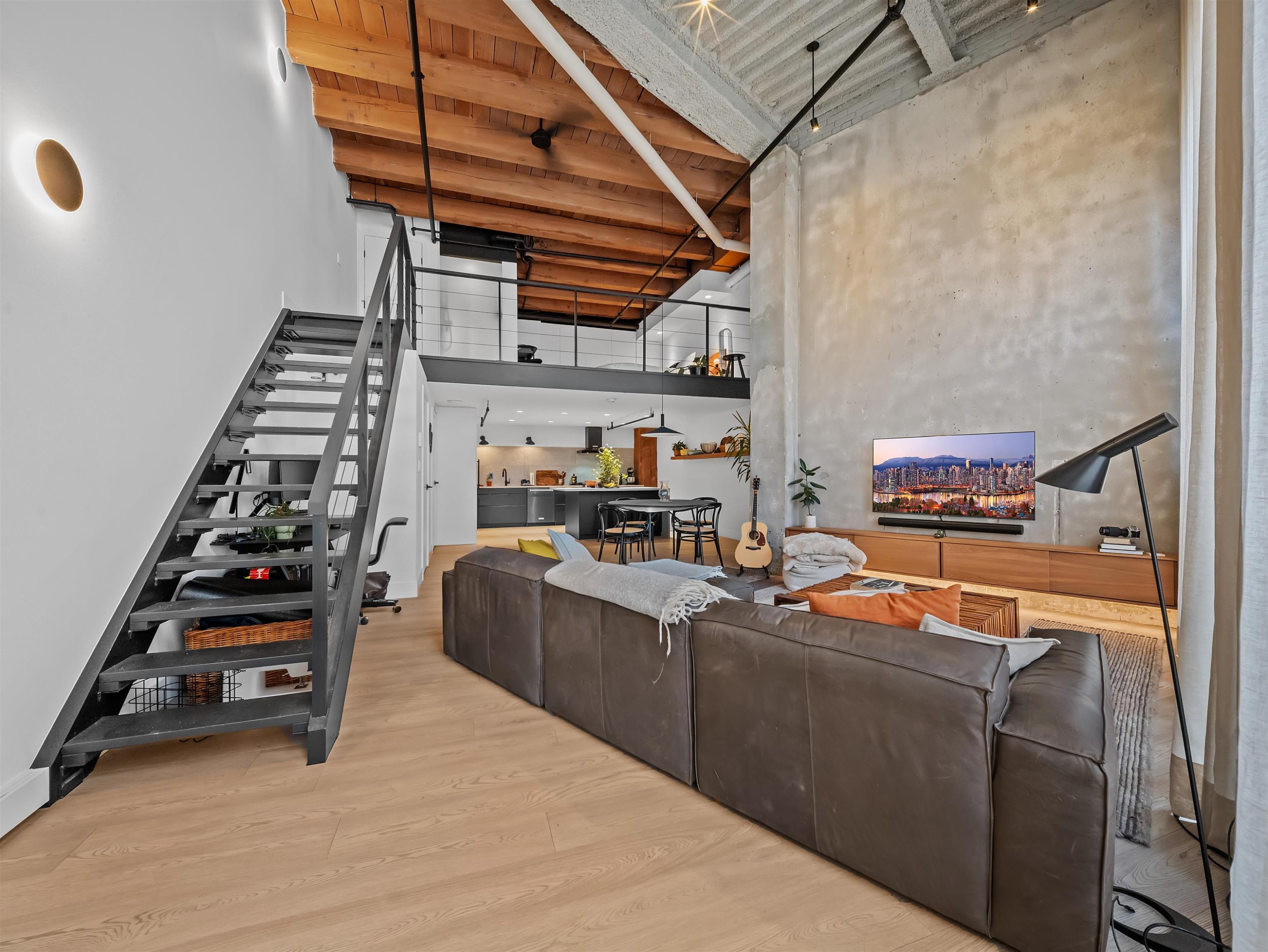 47 Cordova Street E, Vancouver, BC