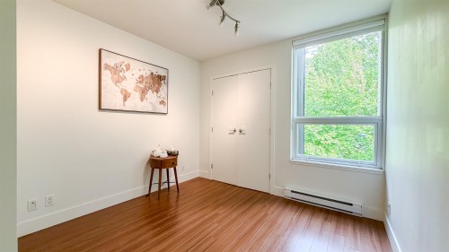 390 11Th Avenue E, Vancouver, BC 