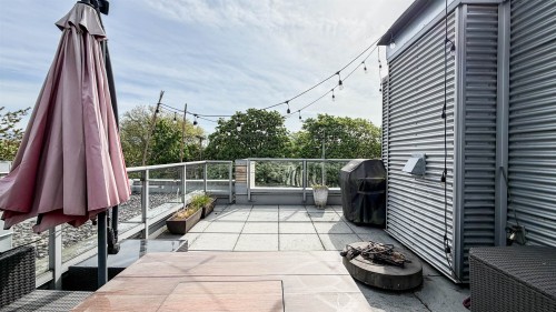 390 11Th Avenue E, Vancouver, BC 