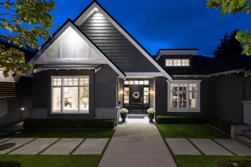 977 Melbourne Avenue, North Vancouver, BC 