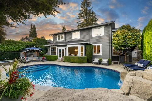 977 Melbourne Avenue, North Vancouver, BC 