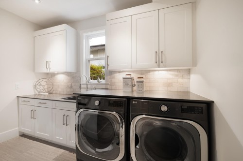 977 Melbourne Avenue, North Vancouver, BC 