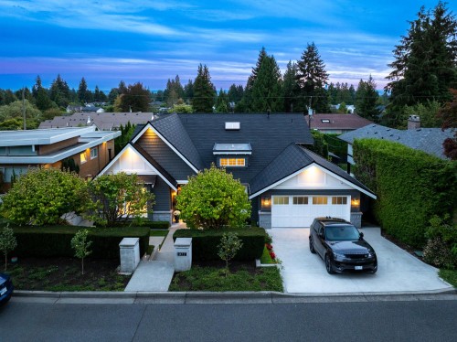 977 Melbourne Avenue, North Vancouver, BC 