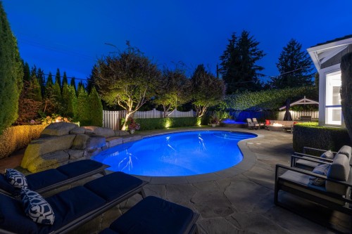 977 Melbourne Avenue, North Vancouver, BC 