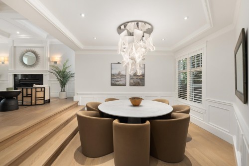 977 Melbourne Avenue, North Vancouver, BC 