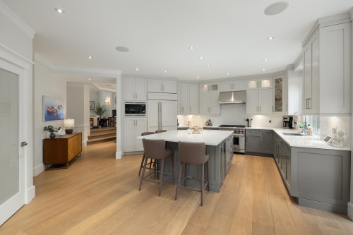 977 Melbourne Avenue, North Vancouver, BC 