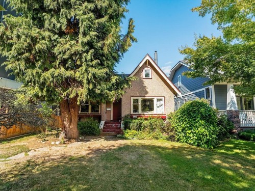 2521 Kitchener Street, Vancouver, BC 