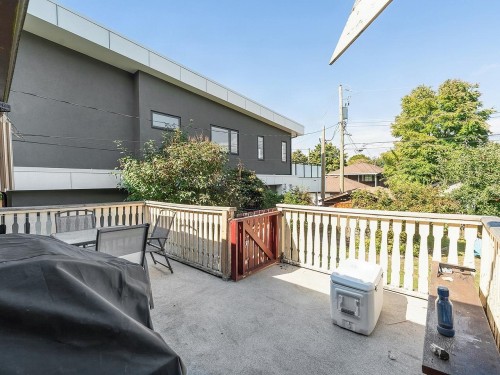 2521 Kitchener Street, Vancouver, BC 