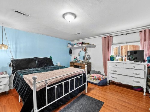 2521 Kitchener Street, Vancouver, BC 