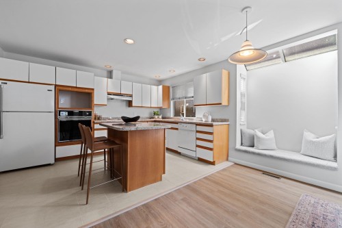 1885 Macdonald Street, Vancouver, BC 