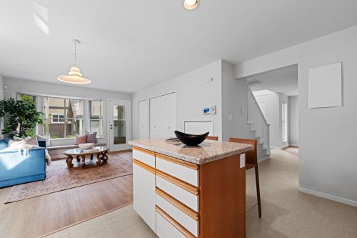 1885 Macdonald Street, Vancouver, BC 