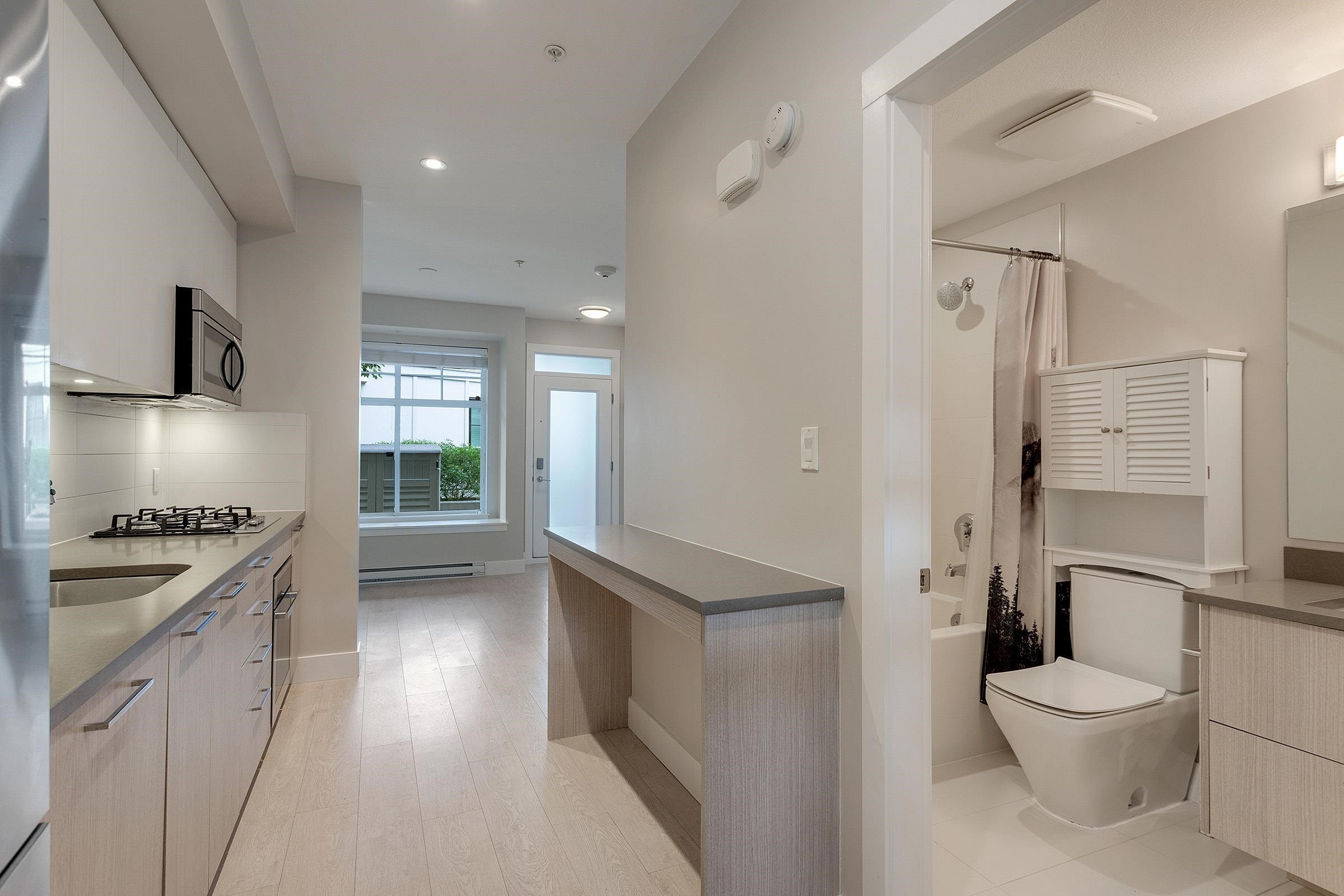 13-5152 Canada Way, Burnaby, BC